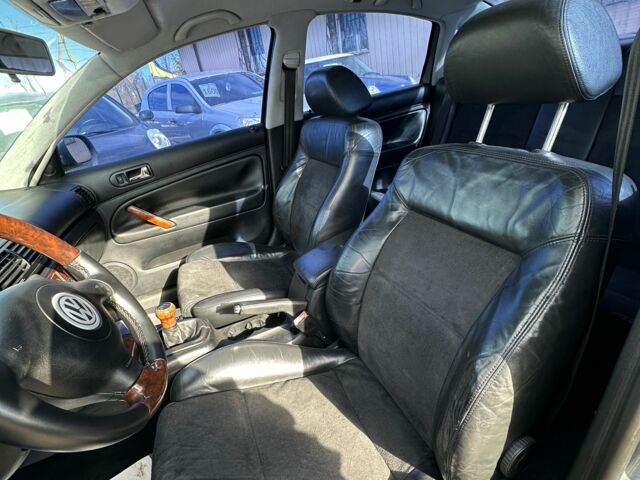 Серый Фольксваген Пассат, объемом двигателя 1.8 л и пробегом 239 тыс. км за 5200 $, фото 16 на Automoto.ua