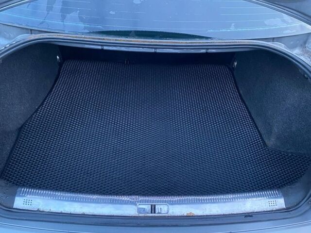 Серый Фольксваген Пассат, объемом двигателя 1.9 л и пробегом 420 тыс. км за 4700 $, фото 7 на Automoto.ua