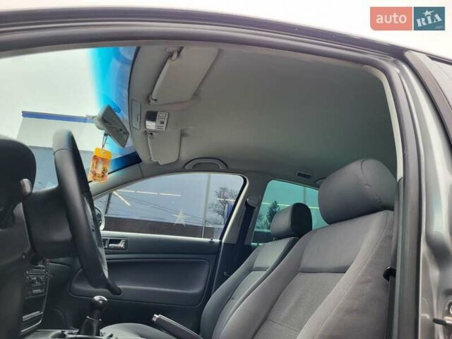 Серый Фольксваген Пассат, объемом двигателя 1.6 л и пробегом 272 тыс. км за 5400 $, фото 26 на Automoto.ua