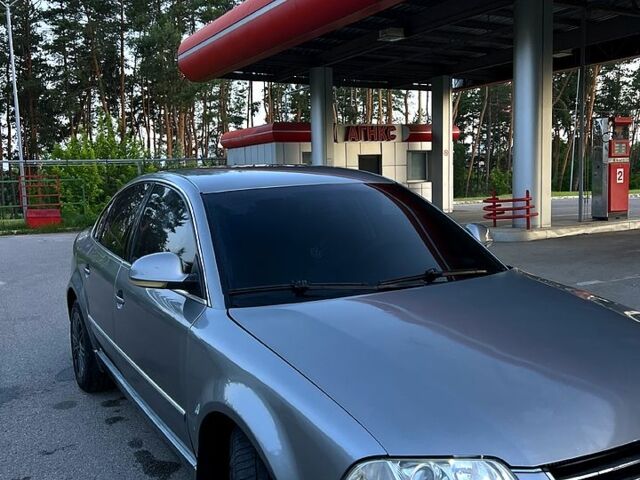 Сірий Фольксваген Пассат, об'ємом двигуна 1.8 л та пробігом 314 тис. км за 4600 $, фото 1 на Automoto.ua