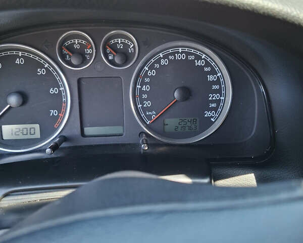 Серый Фольксваген Пассат, объемом двигателя 1.98 л и пробегом 220 тыс. км за 5200 $, фото 9 на Automoto.ua