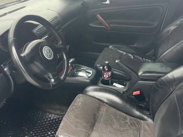 Серый Фольксваген Пассат, объемом двигателя 1.8 л и пробегом 355 тыс. км за 4200 $, фото 9 на Automoto.ua