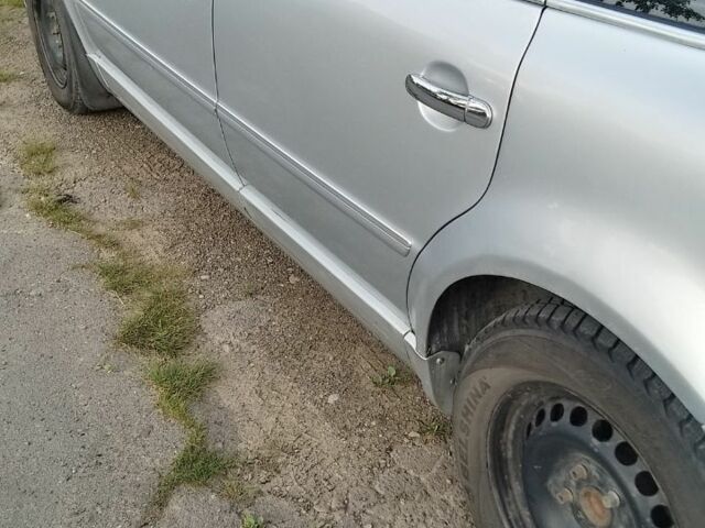 Серый Фольксваген Пассат, объемом двигателя 1.9 л и пробегом 200 тыс. км за 3400 $, фото 9 на Automoto.ua