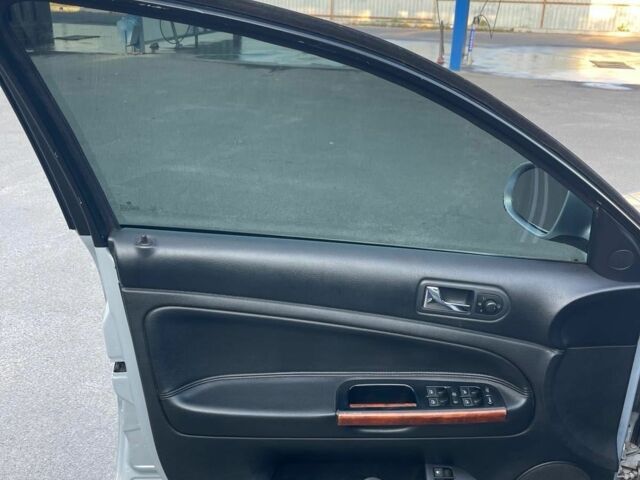 Серый Фольксваген Пассат, объемом двигателя 1.8 л и пробегом 223 тыс. км за 5300 $, фото 16 на Automoto.ua