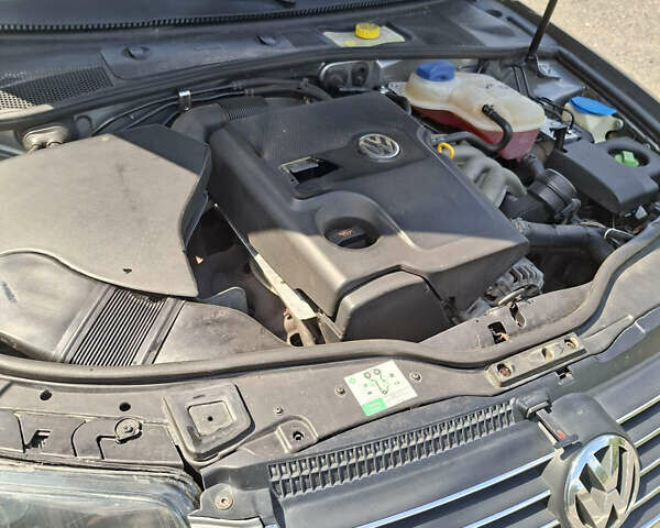 Серый Фольксваген Пассат, объемом двигателя 1.98 л и пробегом 220 тыс. км за 5200 $, фото 11 на Automoto.ua