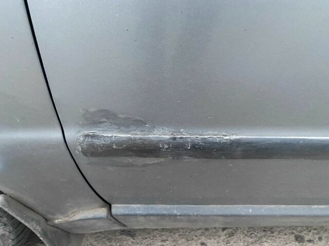 Серый Фольксваген Пассат, объемом двигателя 1.6 л и пробегом 271 тыс. км за 5200 $, фото 12 на Automoto.ua