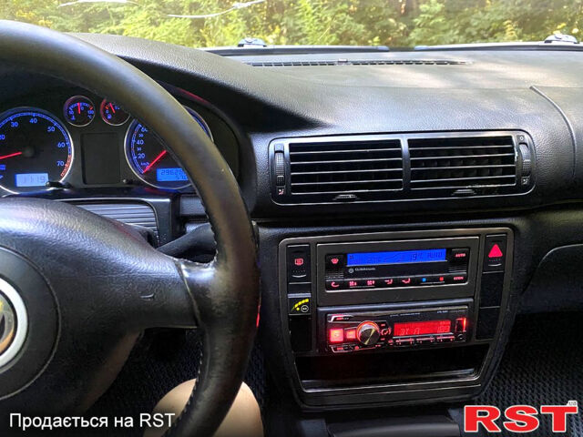 Сірий Фольксваген Пассат, об'ємом двигуна 1.8 л та пробігом 296 тис. км за 5700 $, фото 13 на Automoto.ua