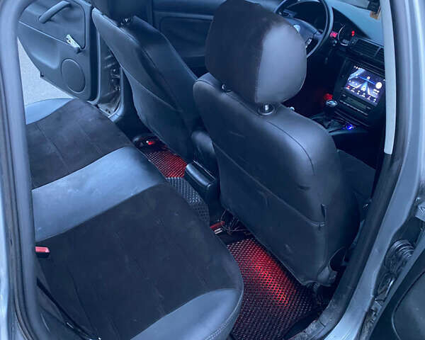 Серый Фольксваген Пассат, объемом двигателя 1.9 л и пробегом 420 тыс. км за 4700 $, фото 6 на Automoto.ua