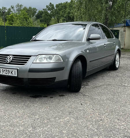 Серый Фольксваген Пассат, объемом двигателя 1.6 л и пробегом 380 тыс. км за 5100 $, фото 2 на Automoto.ua