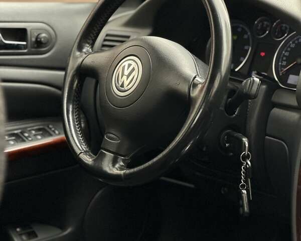 Сірий Фольксваген Пассат, об'ємом двигуна 1.9 л та пробігом 181 тис. км за 6100 $, фото 76 на Automoto.ua