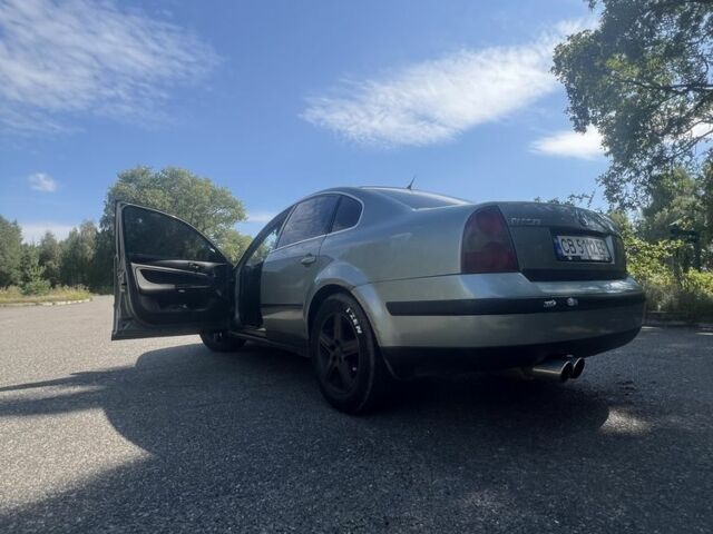 Сірий Фольксваген Пассат, об'ємом двигуна 1.8 л та пробігом 350 тис. км за 3100 $, фото 1 на Automoto.ua