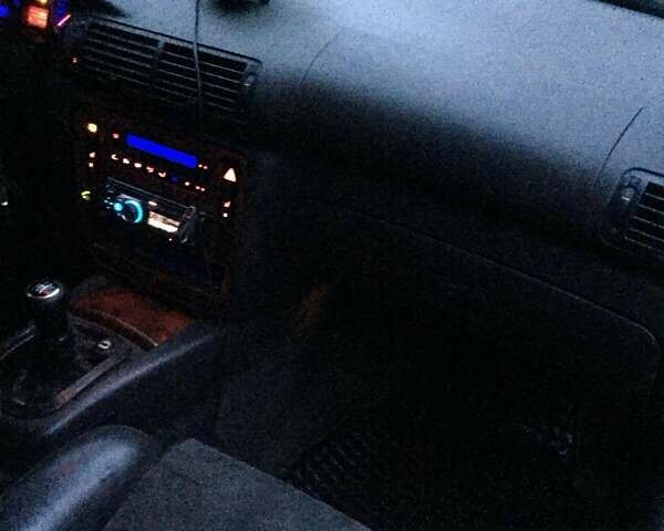 Серый Фольксваген Пассат, объемом двигателя 1.78 л и пробегом 280 тыс. км за 4300 $, фото 5 на Automoto.ua