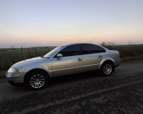 Сірий Фольксваген Пассат, об'ємом двигуна 1.8 л та пробігом 312 тис. км за 4600 $, фото 2 на Automoto.ua