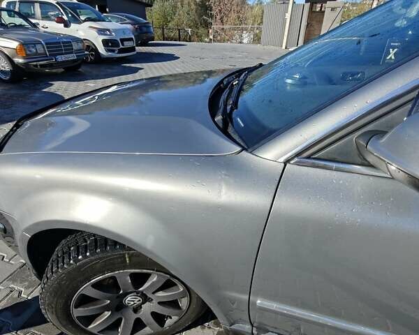 Серый Фольксваген Пассат, объемом двигателя 1.78 л и пробегом 488 тыс. км за 5500 $, фото 7 на Automoto.ua