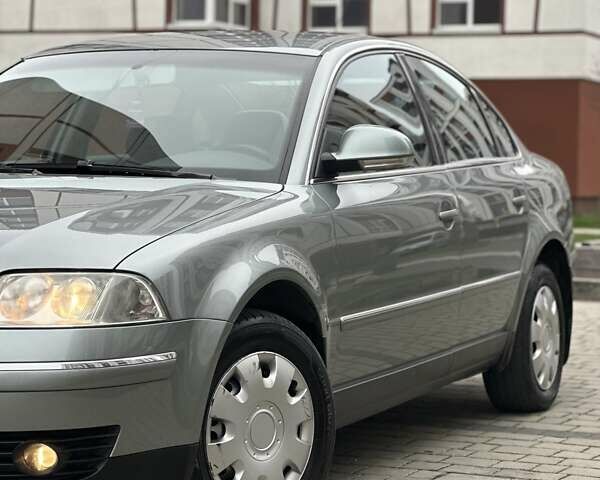 Сірий Фольксваген Пассат, об'ємом двигуна 1.9 л та пробігом 181 тис. км за 6100 $, фото 8 на Automoto.ua