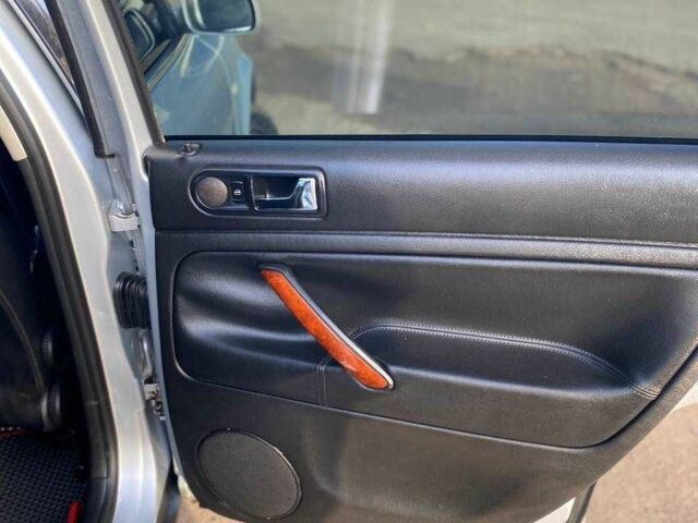 Сірий Фольксваген Пассат, об'ємом двигуна 1.8 л та пробігом 230 тис. км за 6100 $, фото 13 на Automoto.ua