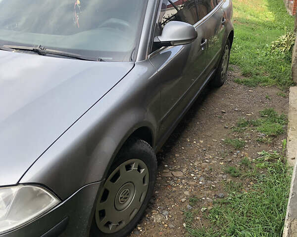Сірий Фольксваген Пассат, об'ємом двигуна 1.9 л та пробігом 355 тис. км за 5200 $, фото 9 на Automoto.ua