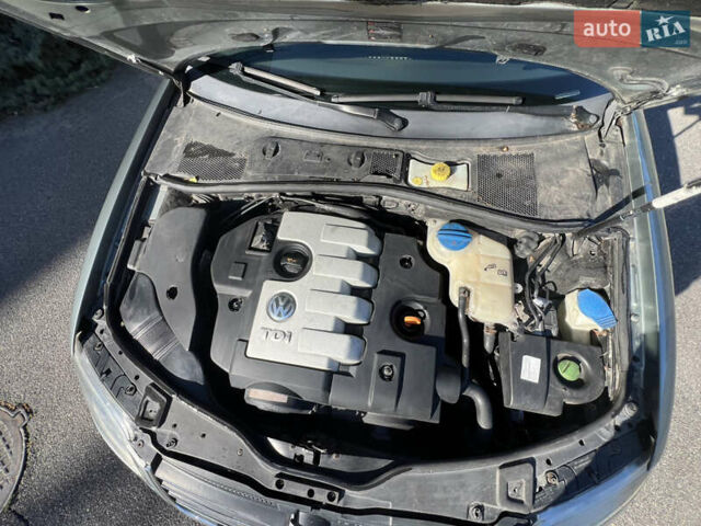 Серый Фольксваген Пассат, объемом двигателя 1.97 л и пробегом 358 тыс. км за 3500 $, фото 21 на Automoto.ua