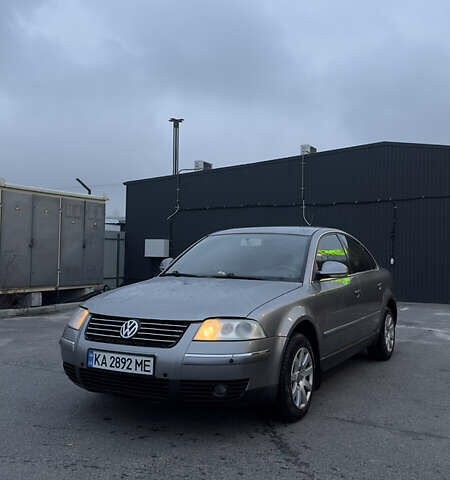 Серый Фольксваген Пассат, объемом двигателя 1.78 л и пробегом 280 тыс. км за 4200 $, фото 2 на Automoto.ua