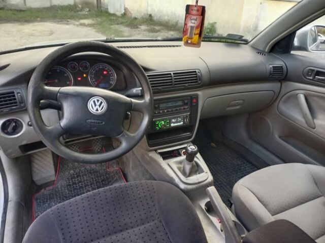 Серый Фольксваген Пассат, объемом двигателя 0 л и пробегом 245 тыс. км за 2100 $, фото 5 на Automoto.ua