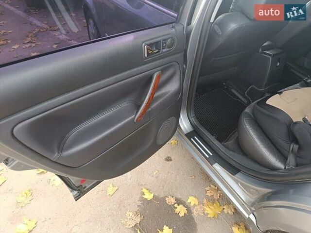 Серый Фольксваген Пассат, объемом двигателя 2.5 л и пробегом 290 тыс. км за 5500 $, фото 17 на Automoto.ua