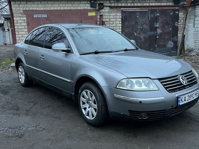 Серый Фольксваген Пассат, объемом двигателя 1.8 л и пробегом 285 тыс. км за 3900 $, фото 9 на Automoto.ua