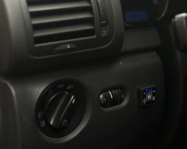 Сірий Фольксваген Пассат, об'ємом двигуна 1.9 л та пробігом 181 тис. км за 6100 $, фото 46 на Automoto.ua