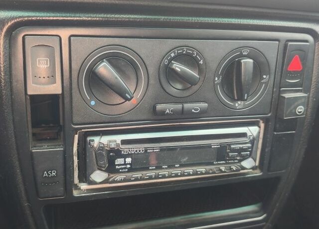 Серый Фольксваген Пассат, объемом двигателя 2.8 л и пробегом 310 тыс. км за 2700 $, фото 8 на Automoto.ua