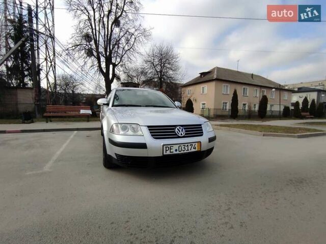 Серый Фольксваген Пассат, объемом двигателя 1.6 л и пробегом 232 тыс. км за 4750 $, фото 3 на Automoto.ua
