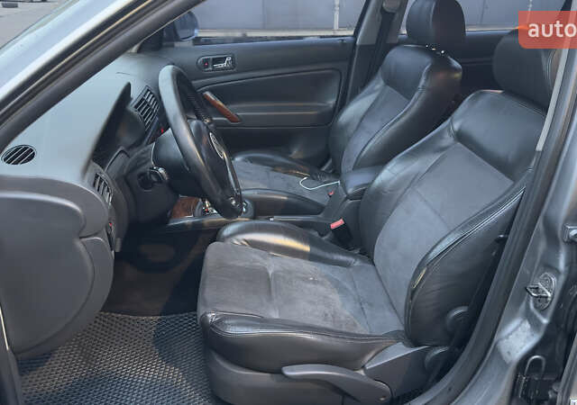 Серый Фольксваген Пассат, объемом двигателя 1.78 л и пробегом 280 тыс. км за 4200 $, фото 8 на Automoto.ua