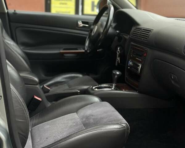 Сірий Фольксваген Пассат, об'ємом двигуна 1.9 л та пробігом 181 тис. км за 6100 $, фото 80 на Automoto.ua