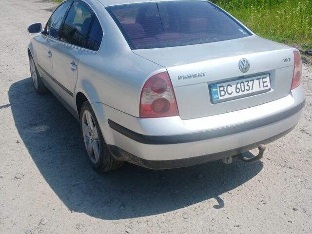 Серый Фольксваген Пассат, объемом двигателя 1.8 л и пробегом 295 тыс. км за 3500 $, фото 3 на Automoto.ua