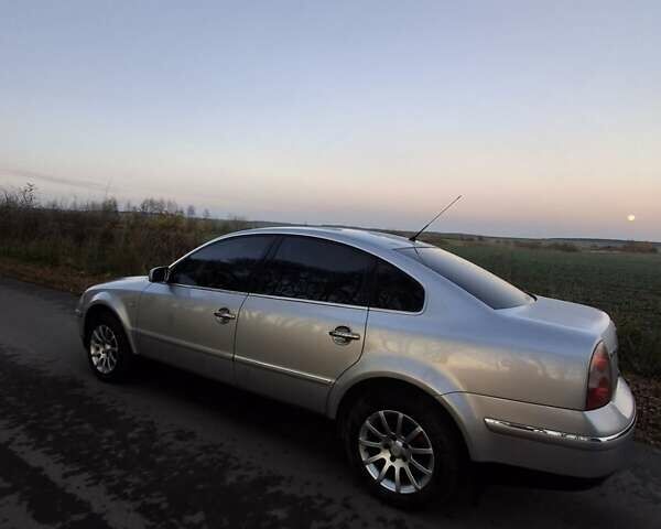 Сірий Фольксваген Пассат, об'ємом двигуна 1.8 л та пробігом 312 тис. км за 4600 $, фото 3 на Automoto.ua