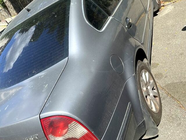 Серый Фольксваген Пассат, объемом двигателя 1.8 л и пробегом 539 тыс. км за 4500 $, фото 2 на Automoto.ua