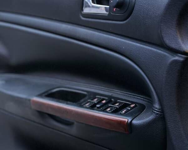 Сірий Фольксваген Пассат, об'ємом двигуна 1.78 л та пробігом 318 тис. км за 3300 $, фото 35 на Automoto.ua