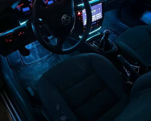 Серый Фольксваген Пассат, объемом двигателя 1.78 л и пробегом 488 тыс. км за 5500 $, фото 10 на Automoto.ua