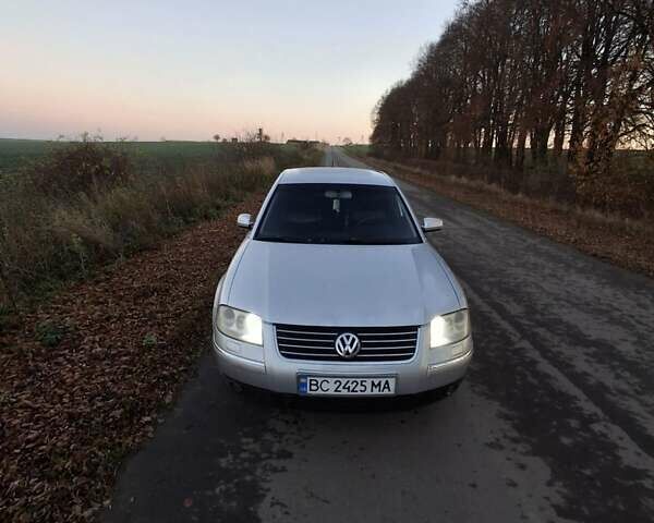 Сірий Фольксваген Пассат, об'ємом двигуна 1.8 л та пробігом 312 тис. км за 4600 $, фото 1 на Automoto.ua