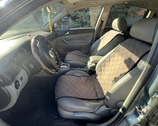 Серый Фольксваген Пассат, объемом двигателя 1.97 л и пробегом 358 тыс. км за 3500 $, фото 16 на Automoto.ua