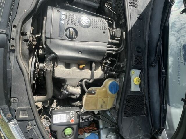 Сірий Фольксваген Пассат, об'ємом двигуна 1.8 л та пробігом 350 тис. км за 3100 $, фото 7 на Automoto.ua