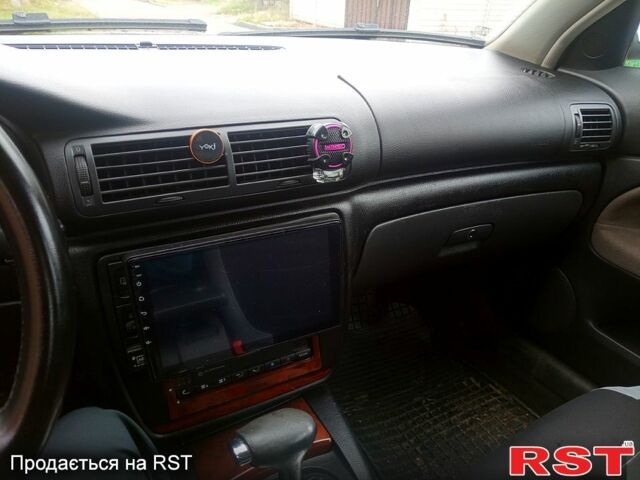 Серый Фольксваген Пассат, объемом двигателя 1.8 л и пробегом 320 тыс. км за 5000 $, фото 3 на Automoto.ua