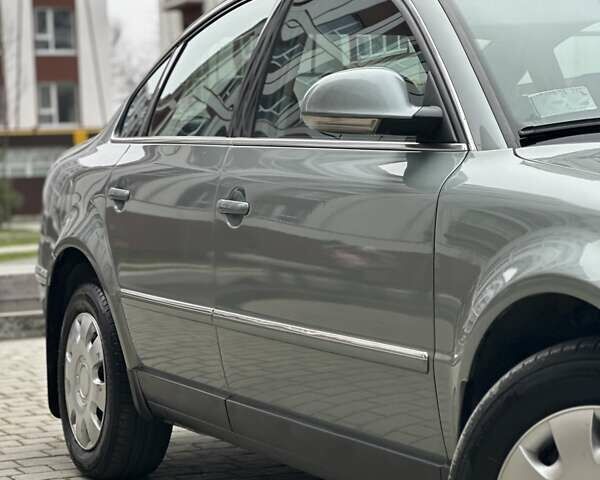 Сірий Фольксваген Пассат, об'ємом двигуна 1.9 л та пробігом 181 тис. км за 6100 $, фото 26 на Automoto.ua