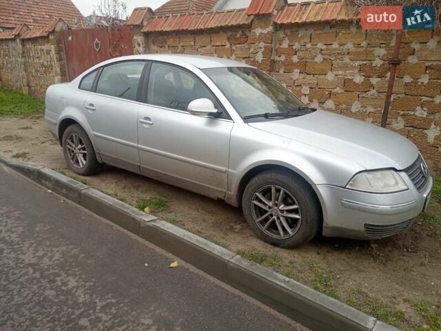 Серый Фольксваген Пассат, объемом двигателя 1.78 л и пробегом 330 тыс. км за 5000 $, фото 12 на Automoto.ua