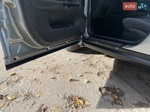 Фольксваген Пассат 2004 в Львове на Automoto.ua Серый Фольксваген Пассат, объемом двигателя 1.98 л и пробегом 197 тыс. км за 5400 $, фото 28 на Automoto.ua