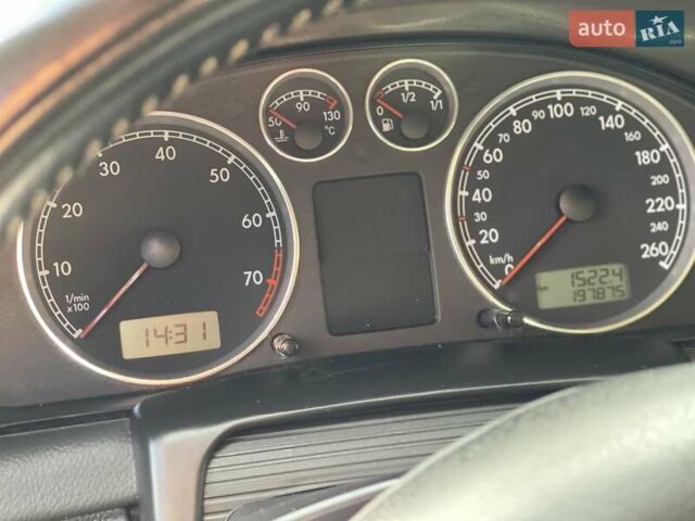 Фольксваген Пассат 2004 в Львове на Automoto.ua Серый Фольксваген Пассат, объемом двигателя 1.98 л и пробегом 197 тыс. км за 5400 $, фото 30 на Automoto.ua