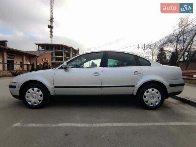 Серый Фольксваген Пассат, объемом двигателя 1.6 л и пробегом 232 тыс. км за 4750 $, фото 10 на Automoto.ua