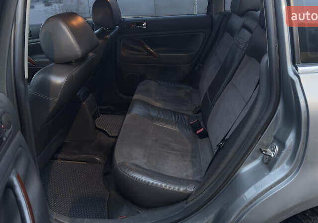 Серый Фольксваген Пассат, объемом двигателя 1.78 л и пробегом 280 тыс. км за 4200 $, фото 13 на Automoto.ua