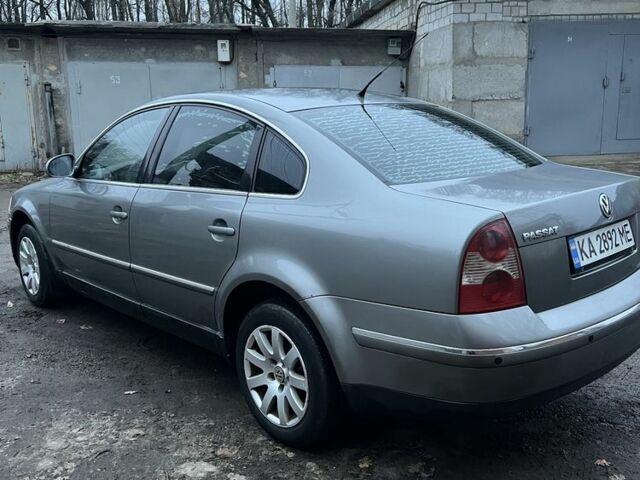 Серый Фольксваген Пассат, объемом двигателя 1.8 л и пробегом 285 тыс. км за 3900 $, фото 5 на Automoto.ua