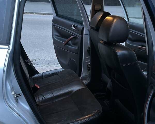 Сірий Фольксваген Пассат, об'ємом двигуна 1.78 л та пробігом 318 тис. км за 3300 $, фото 22 на Automoto.ua