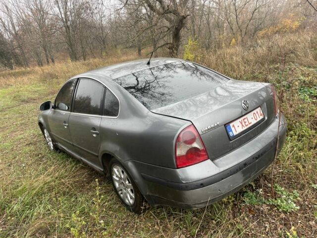 Сірий Фольксваген Пассат, об'ємом двигуна 0 л та пробігом 350 тис. км за 1550 $, фото 1 на Automoto.ua
