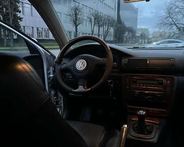 Сірий Фольксваген Пассат, об'ємом двигуна 1.78 л та пробігом 318 тис. км за 3300 $, фото 33 на Automoto.ua